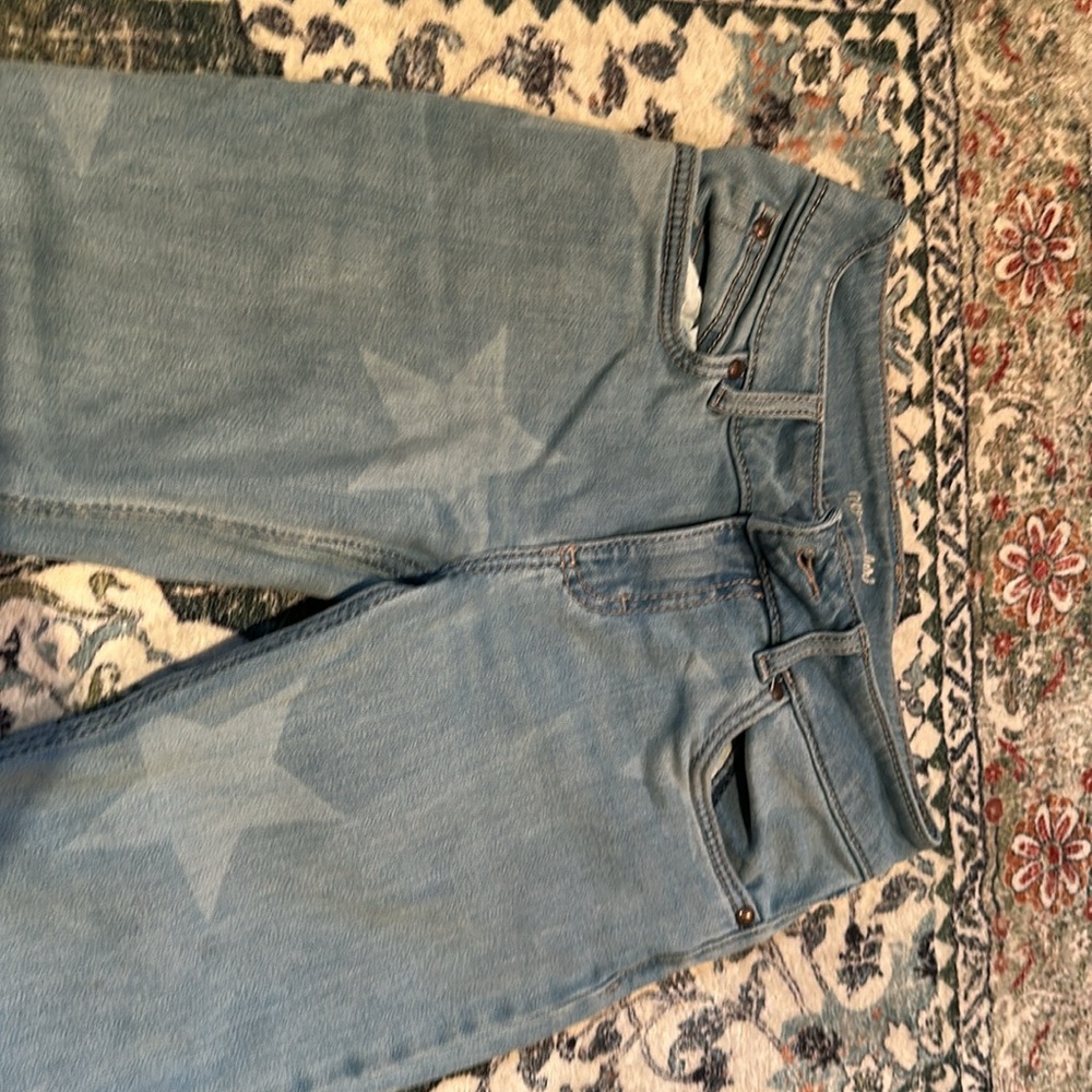 Wrangler Lightwash Star Jeans - Picture 2 of 5